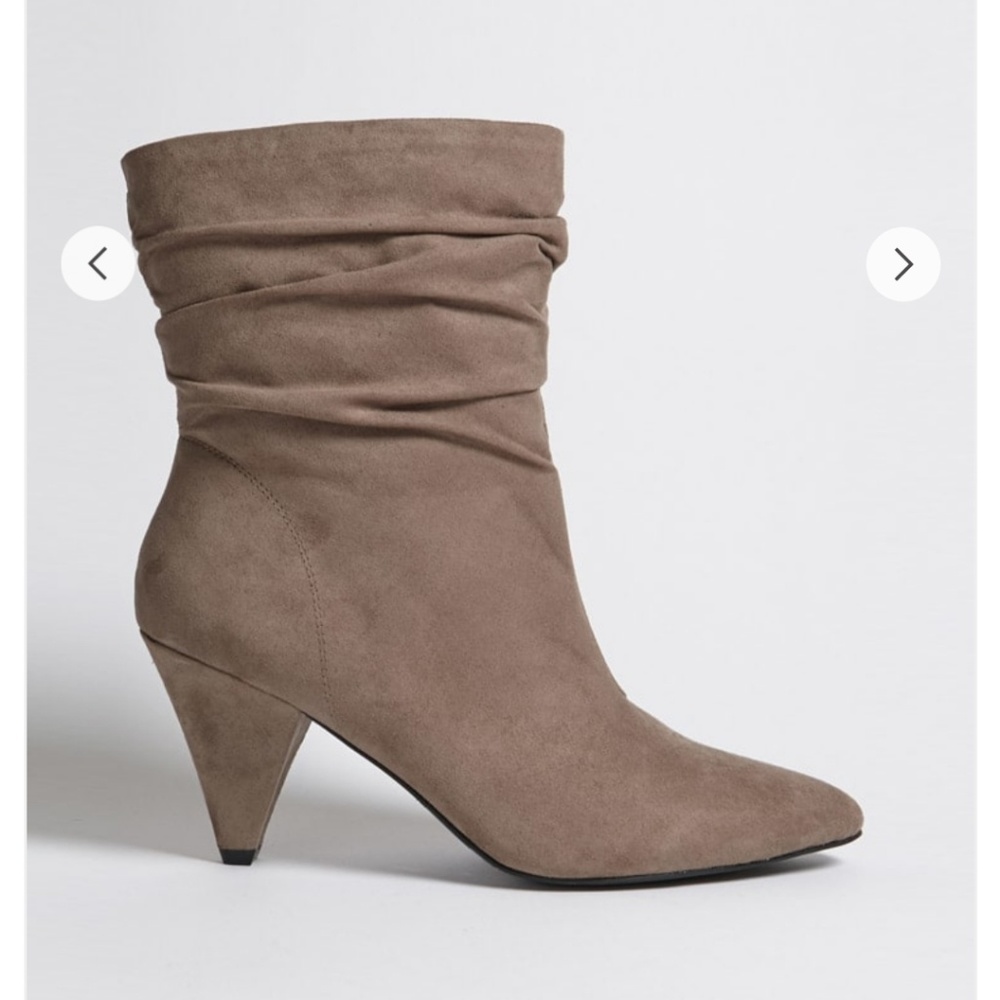 Boots - Picture 3 of 3